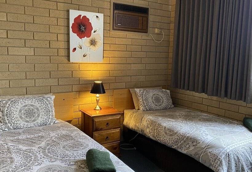 패밀리 룸, Moe Motor Inn   Contactless 24 Hour Checkinn Available