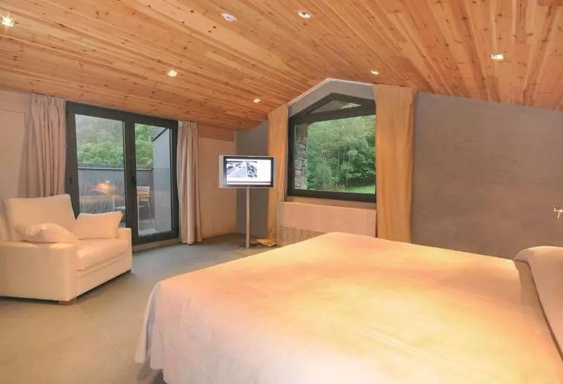 سوئیت با چشمانداز, NH Collection Andorra Palome