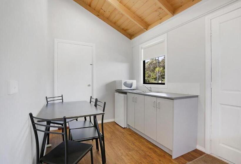 סוויטה משפחתית, The Great Ocean Road Studios