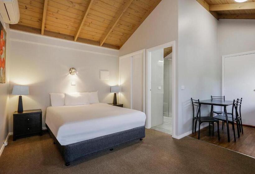 סוויטה משפחתית, The Great Ocean Road Studios