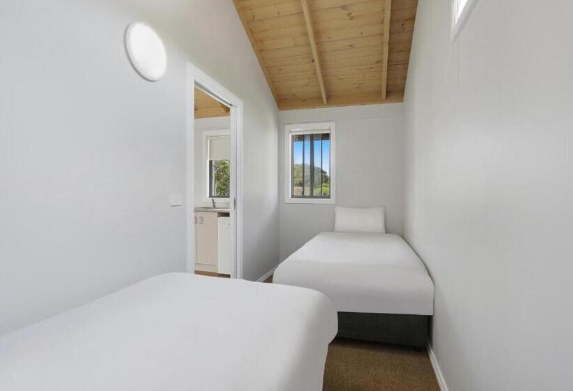 סוויטה משפחתית, The Great Ocean Road Studios