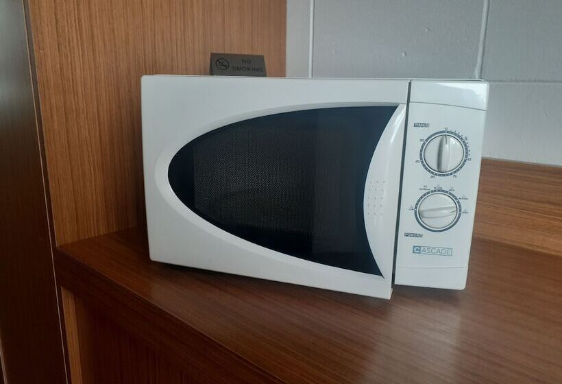 اتاق لوکس, City Gardens Motel