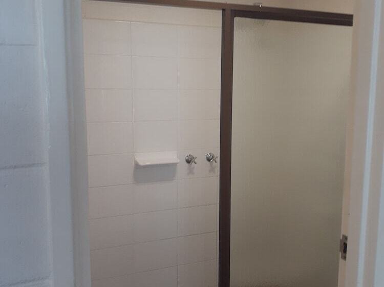 اتاق لوکس, City Gardens Motel