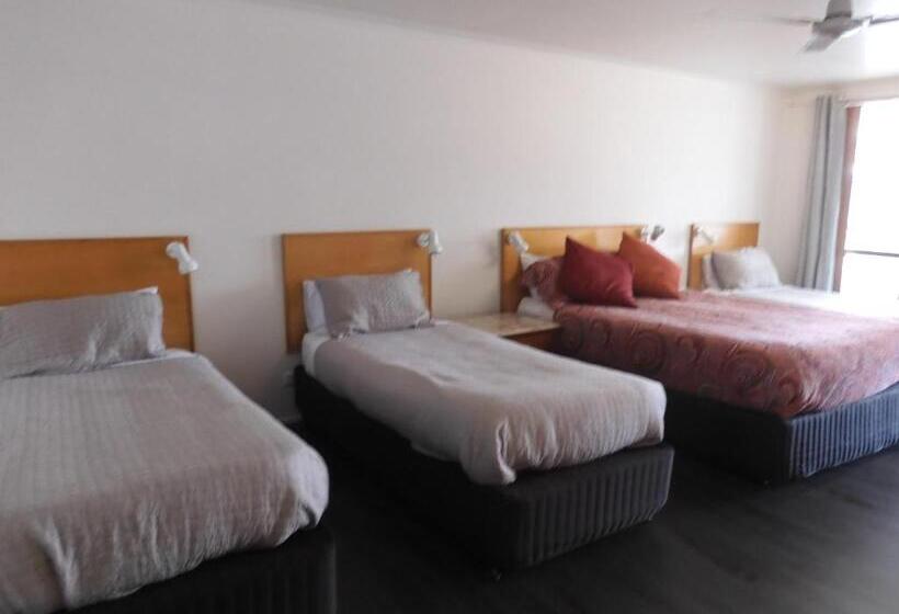 Четырехместный Номер Классик, Dalby Parkview Motel