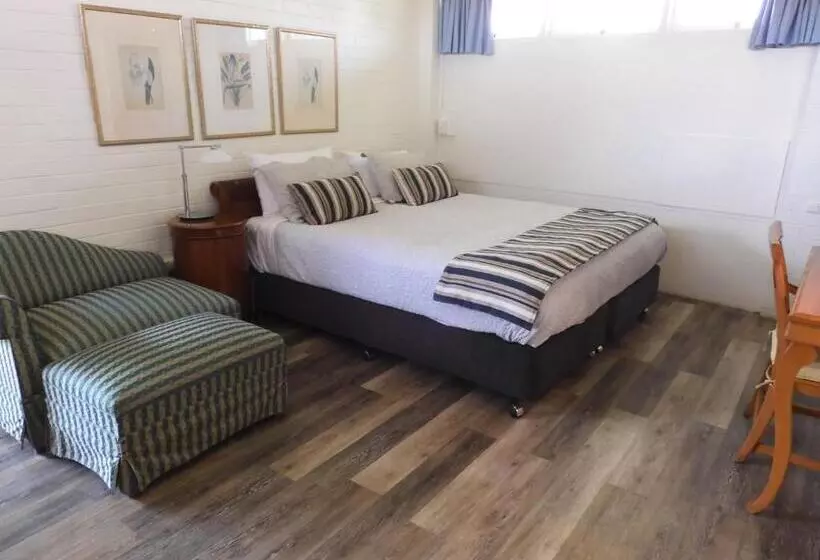 キングサイズベッドのスイートルーム, Dalby Parkview Motel