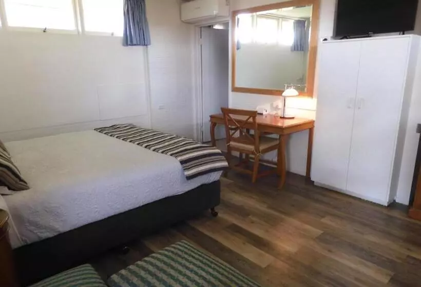 キングサイズベッドのスイートルーム, Dalby Parkview Motel