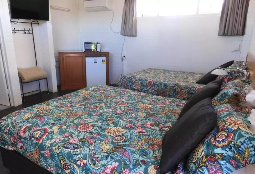 スタンダードスタジオ, Dalby Parkview Motel