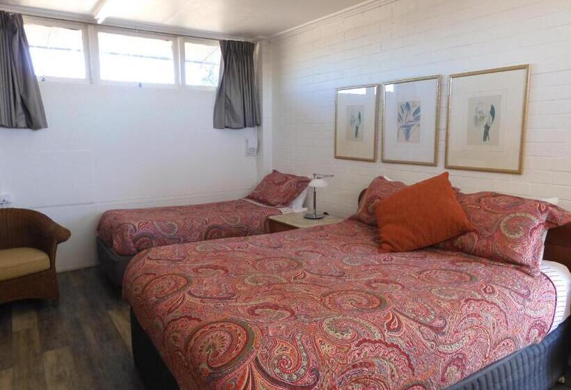 Студия Стандарт, Dalby Parkview Motel