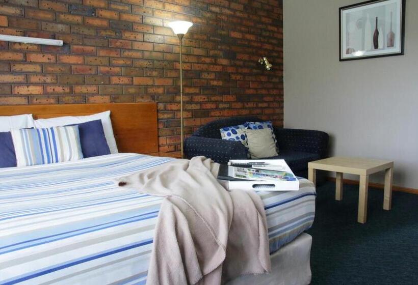 غرفة ديلوكس, Golden Palms Motel