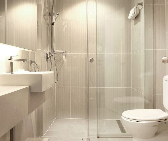 デラックスルーム, Diana