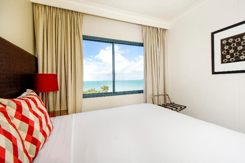 شقة 3 غرف, Mantra On The Esplanade