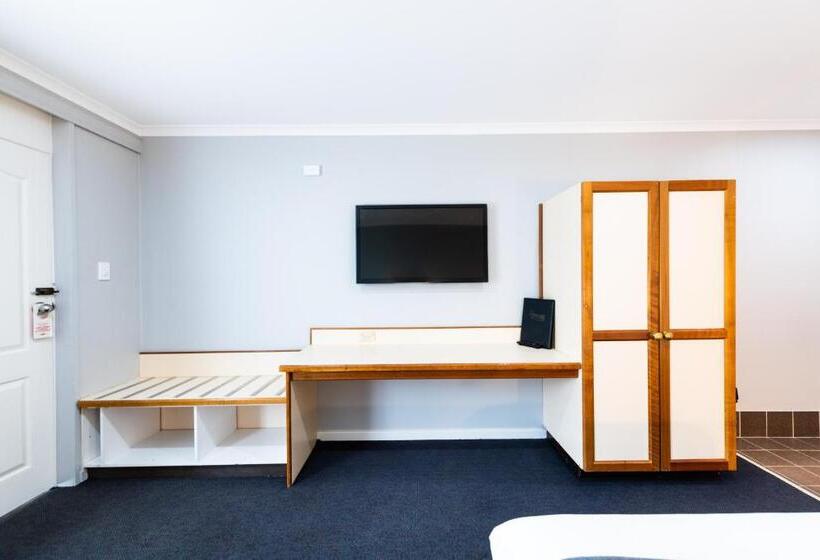 اتاق استاندارد با تخت دو نفره بزرگ, River Motel