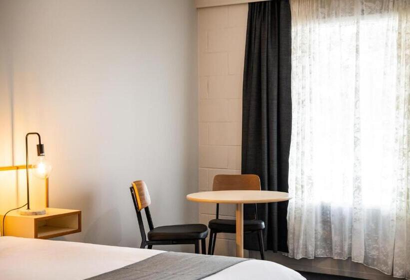 اتاق استاندارد با تخت دو نفره بزرگ, River Motel