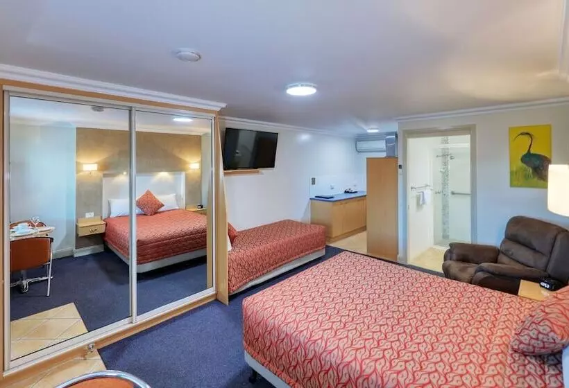 استودیو اجرایی, Motel Carnarvon