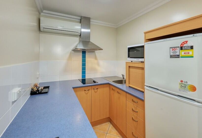 استودیو اجرایی, Motel Carnarvon