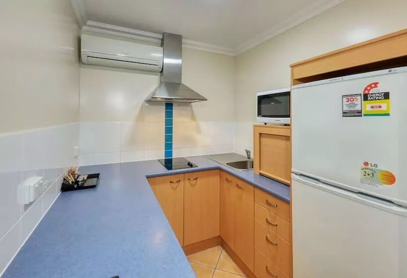 استودیو اجرایی, Motel Carnarvon