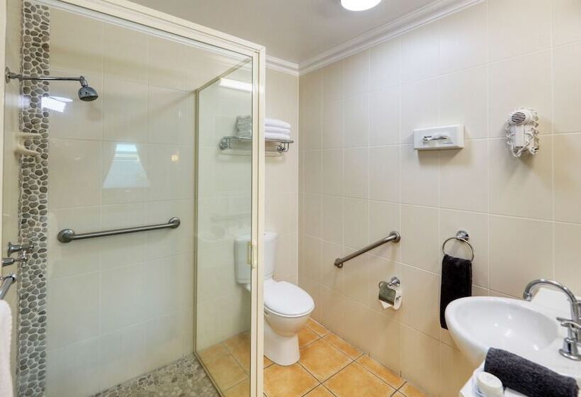 استودیو اجرایی, Motel Carnarvon