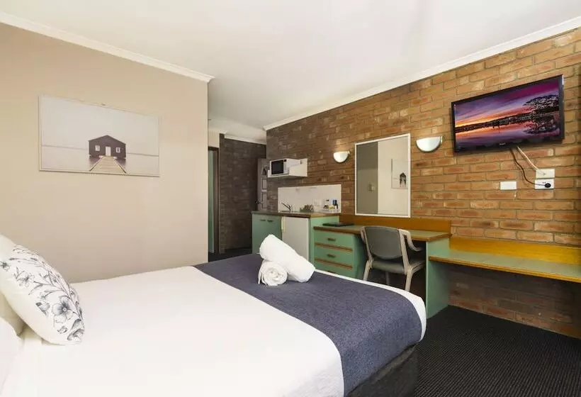 エクゼクティブスイート, Sapphire Waters Motor Inn