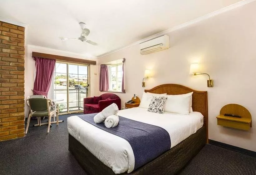 エクゼクティブスイート, Sapphire Waters Motor Inn