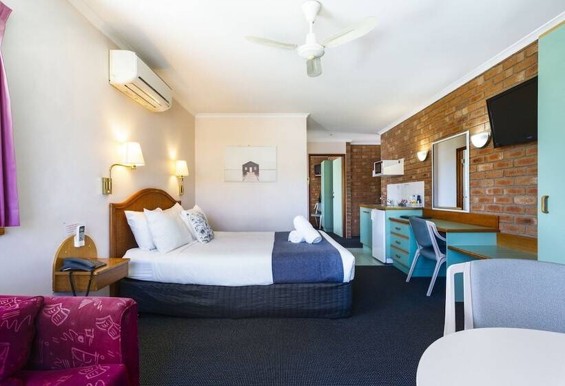 סוויטה אקזקיוטיב, Sapphire Waters Motor Inn