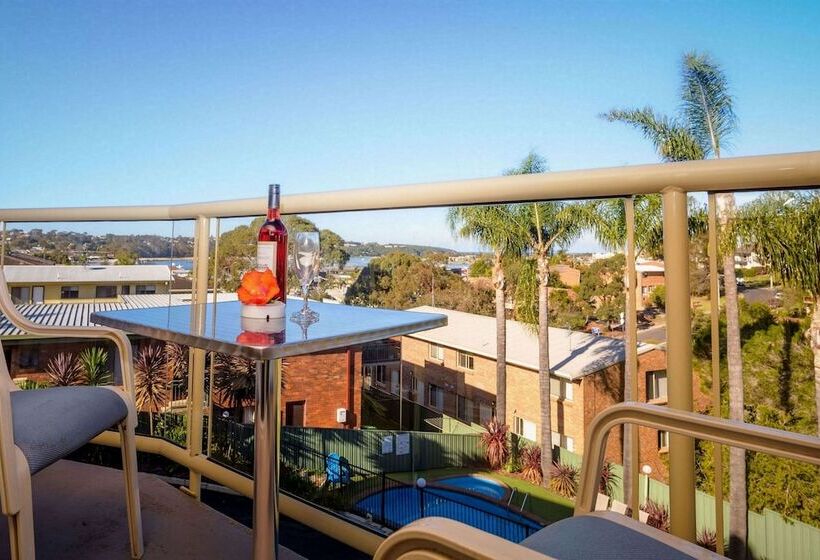 סוויטה עם מרפסת, Sapphire Waters Motor Inn