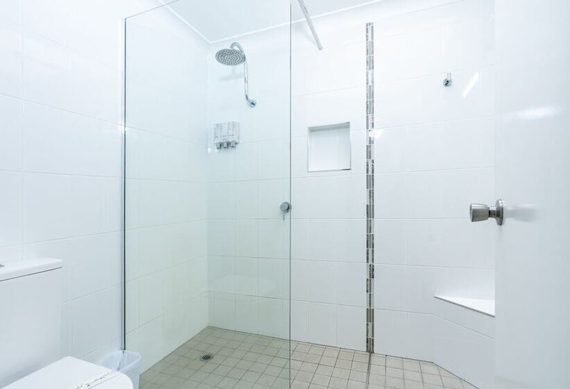 סוויטה עם מרפסת, Sapphire Waters Motor Inn