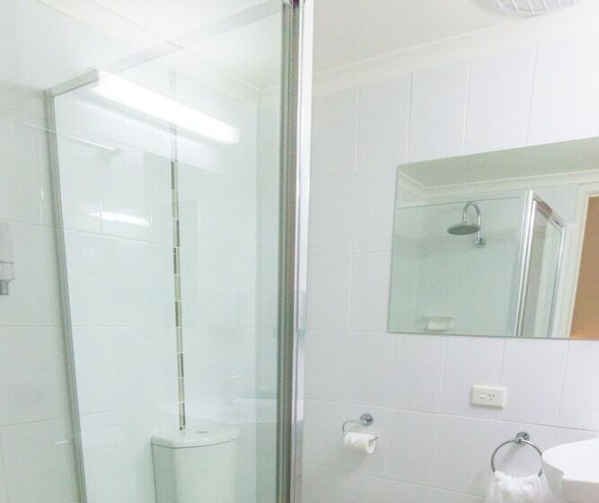발코니가 있는 스위트, Sapphire Waters Motor Inn