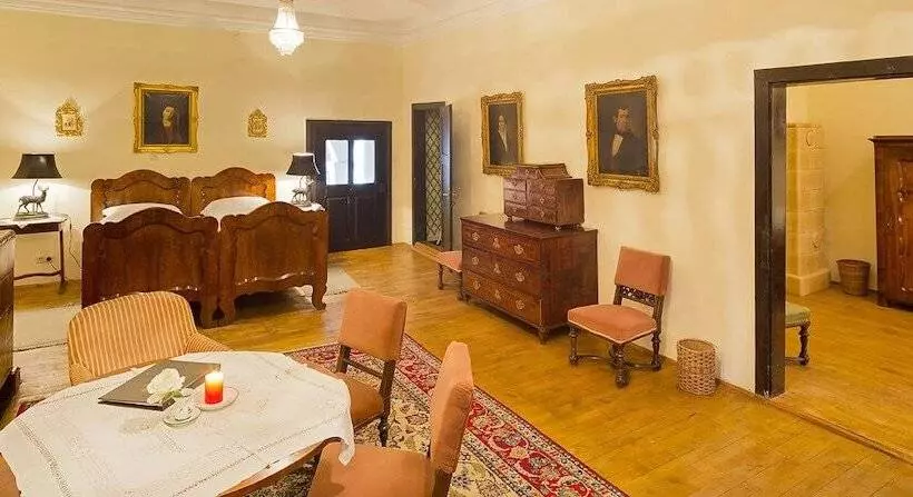 スタンダードトリプルルーム, Schloss Ernegg