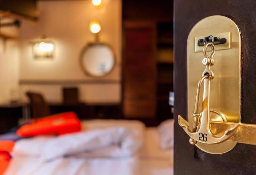 シングルデラックスルーム, Boat Hotel De Barge