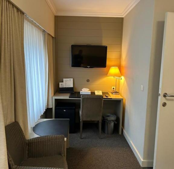 اتاق اکونومی یک تخته, Atlas