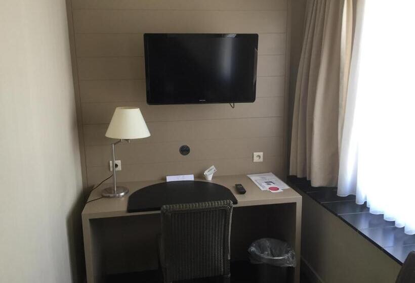 اتاق اکونومی یک تخته, Atlas