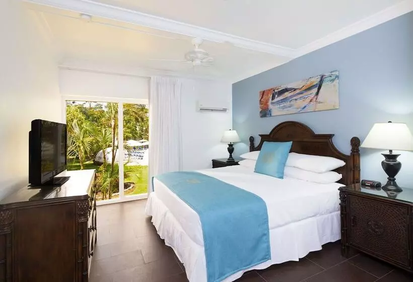 سوییت با چشم‌انداز باغ, The Club Barbados  All Inclusive Adults Only