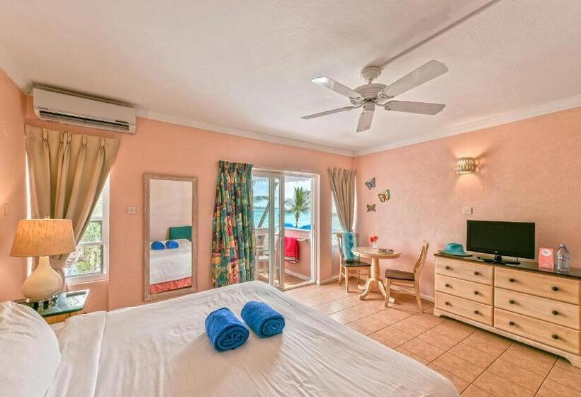 تختخواب در اتاق مشترک, Butterfly Beach