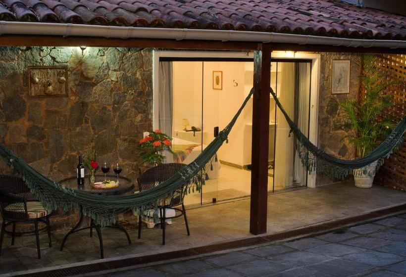 מיטת קינג בסוויטה, Angra Boutique