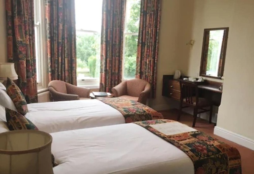 스탠다드 룸, Arundel House