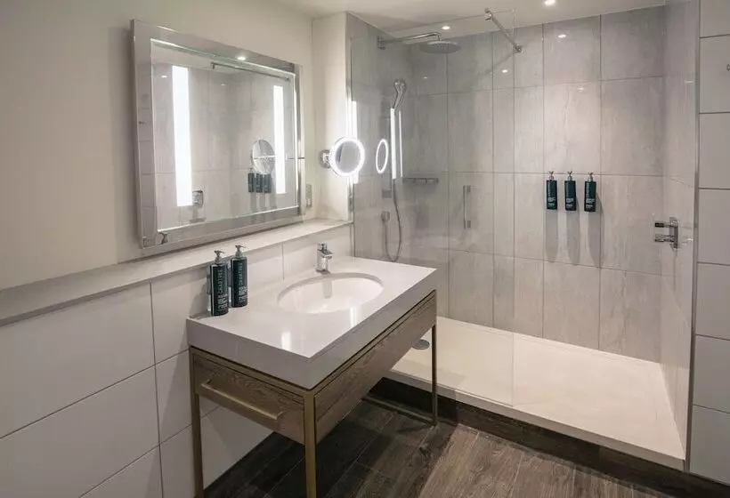 スイート, Oxford Belfry Hotel & Spa