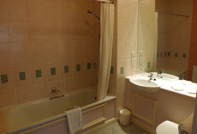 חדר סטנדרט, Dryburgh Abbey