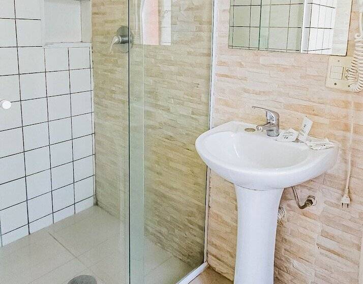 اتاق استاندارد چهار تخته, Euro Suite São Paulo By Nacional Inn   A 600 Metros Da Rua 25 De Março