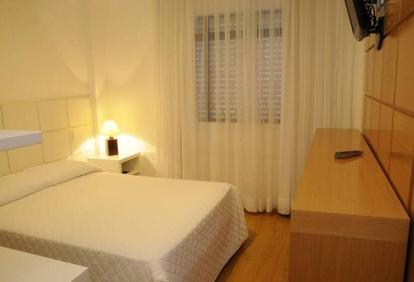 스탠다드 룸, Shelton