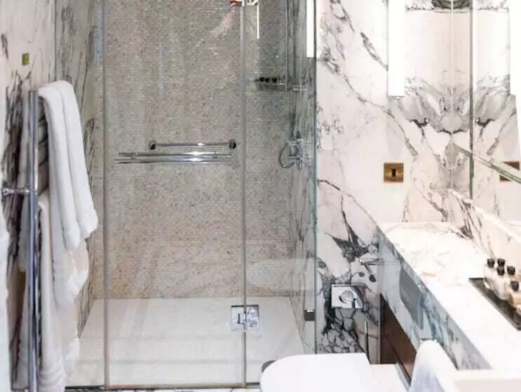 キングサイズベッドのデラックスルーム, 11 Cadogan Gardens And The Apartments By Iconic Luxury Hotels