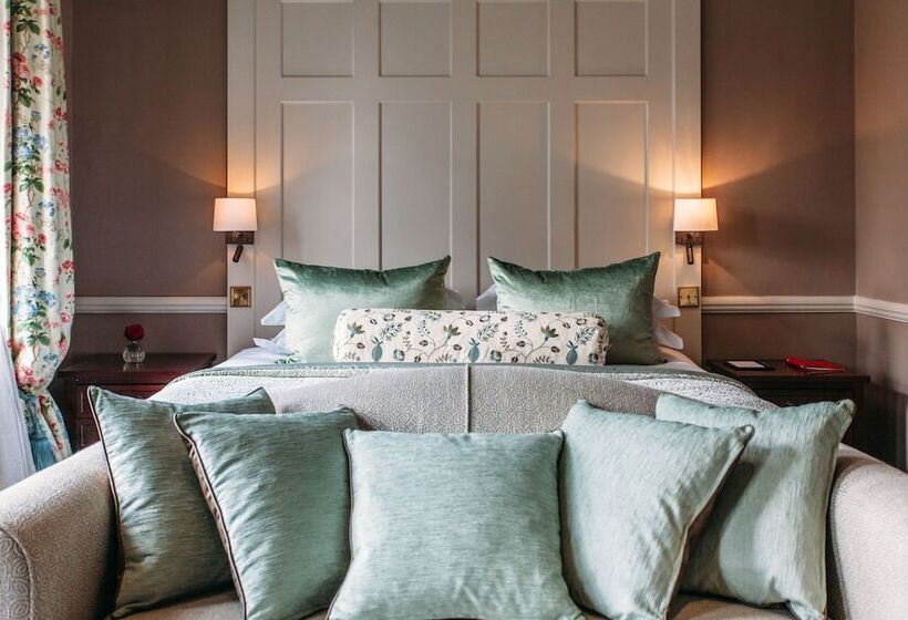 주니어 스위트, 11 Cadogan Gardens And The Apartments By Iconic Luxury Hotels