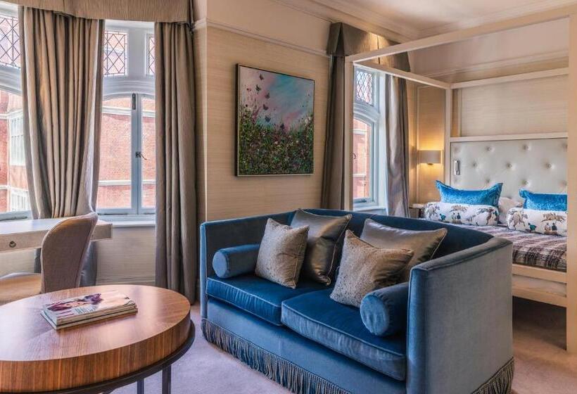 주니어 스위트, 11 Cadogan Gardens And The Apartments By Iconic Luxury Hotels