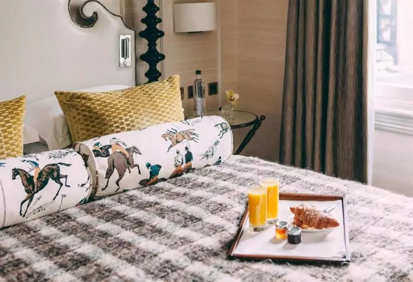 スタンダードルーム, 11 Cadogan Gardens And The Apartments By Iconic Luxury Hotels