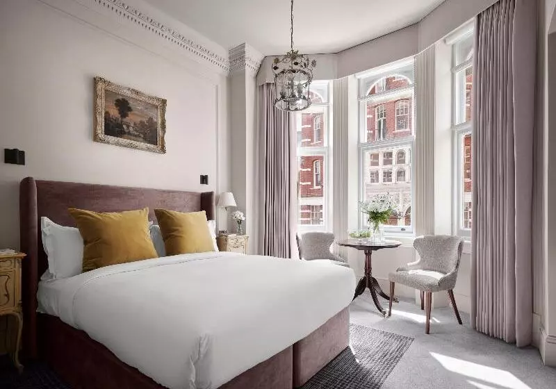 スタンダードルーム, 11 Cadogan Gardens And The Apartments By Iconic Luxury Hotels