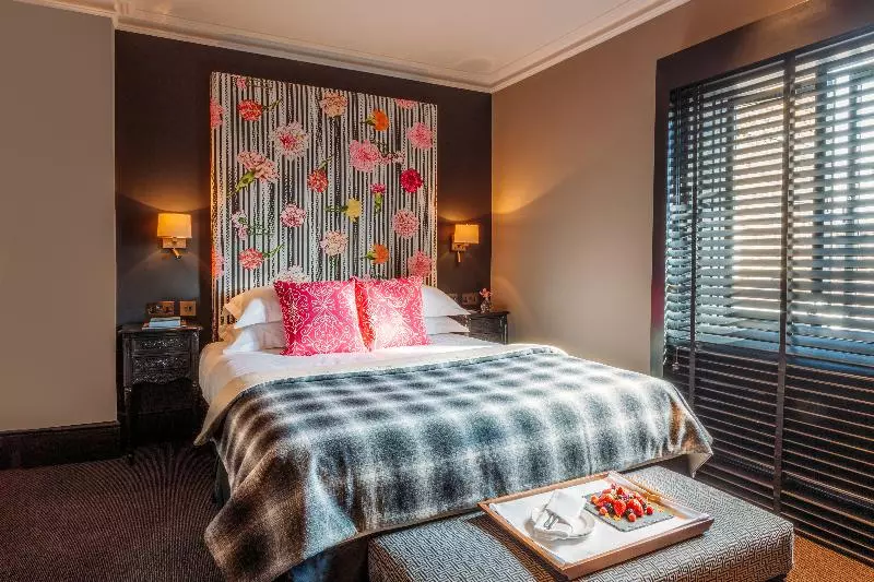 スタンダードルーム, 11 Cadogan Gardens And The Apartments By Iconic Luxury Hotels