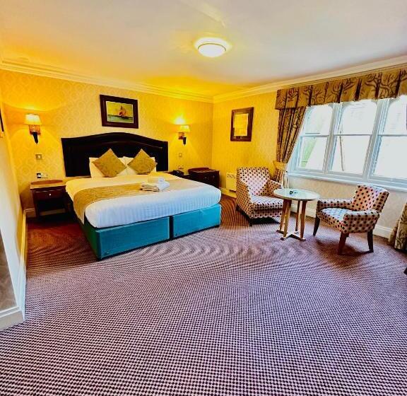 Семейный Номер, Brownsover Hall