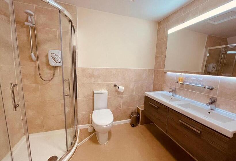 4인용 스탠다드 룸, Cain Valley