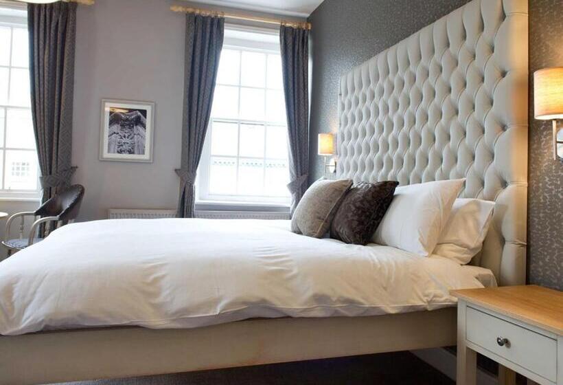 キングサイズベッドのスタンダードルーム, The County