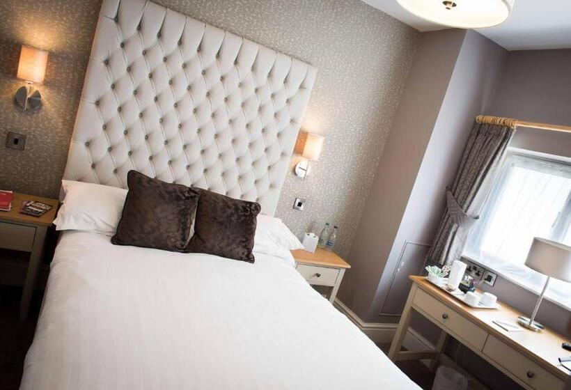 スタンダードルーム, The County