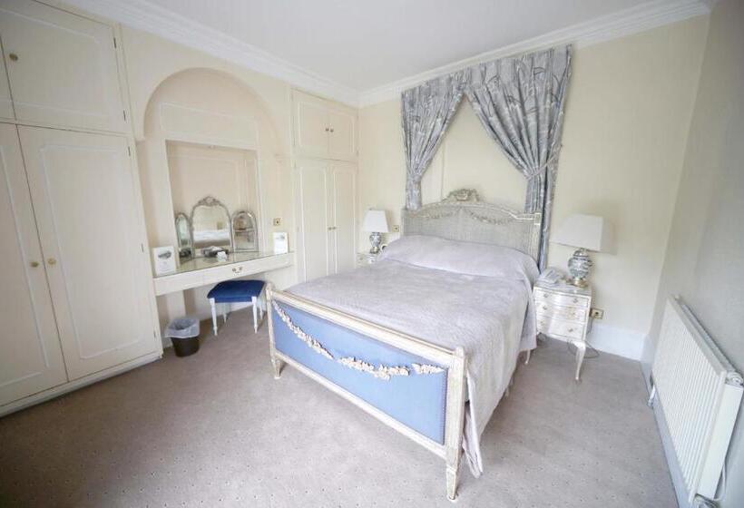 小型套房, French Horn